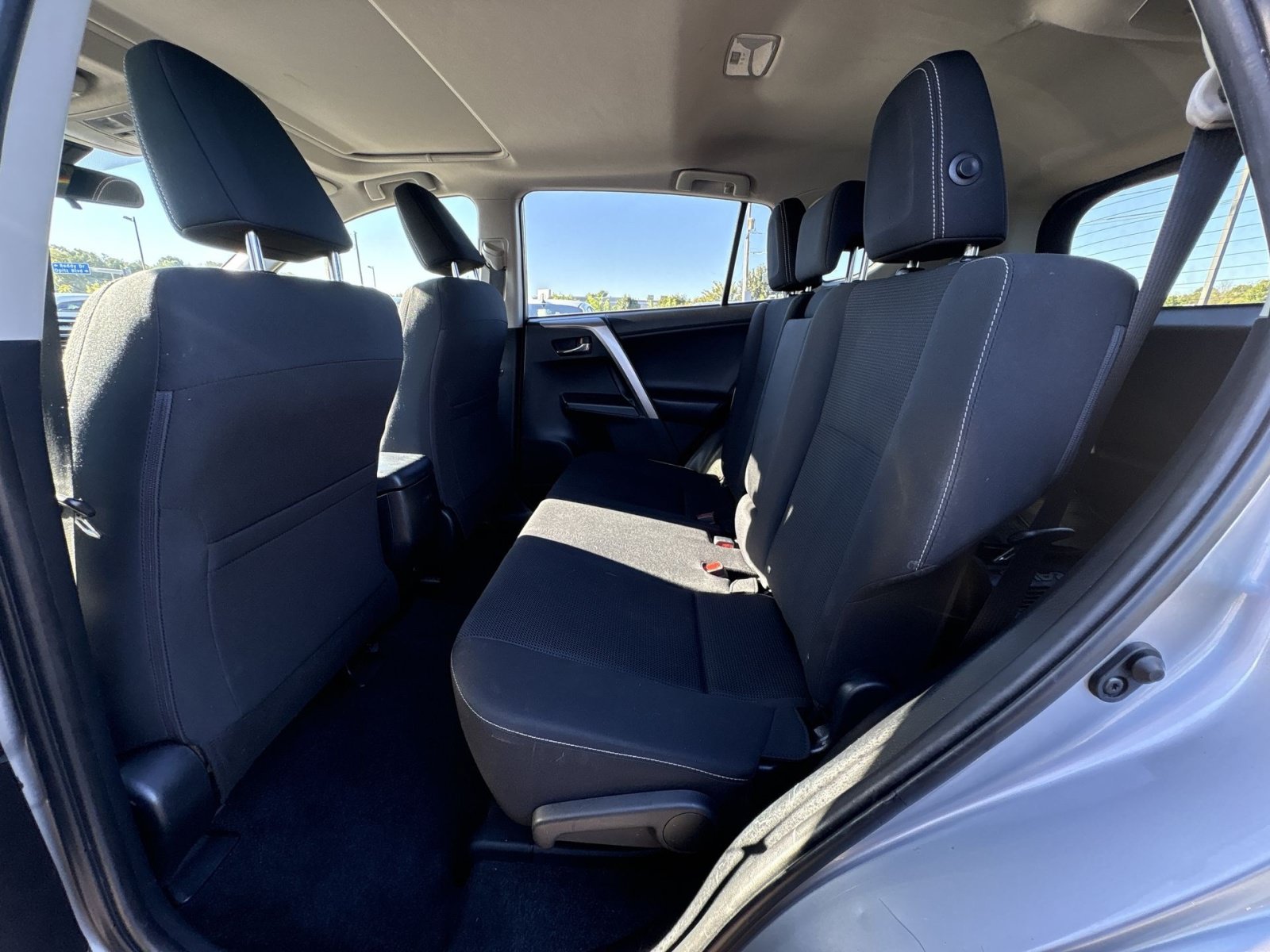 Used 2018 Toyota RAV4 XLE w/ Plus Extra Value Package FWD image 25