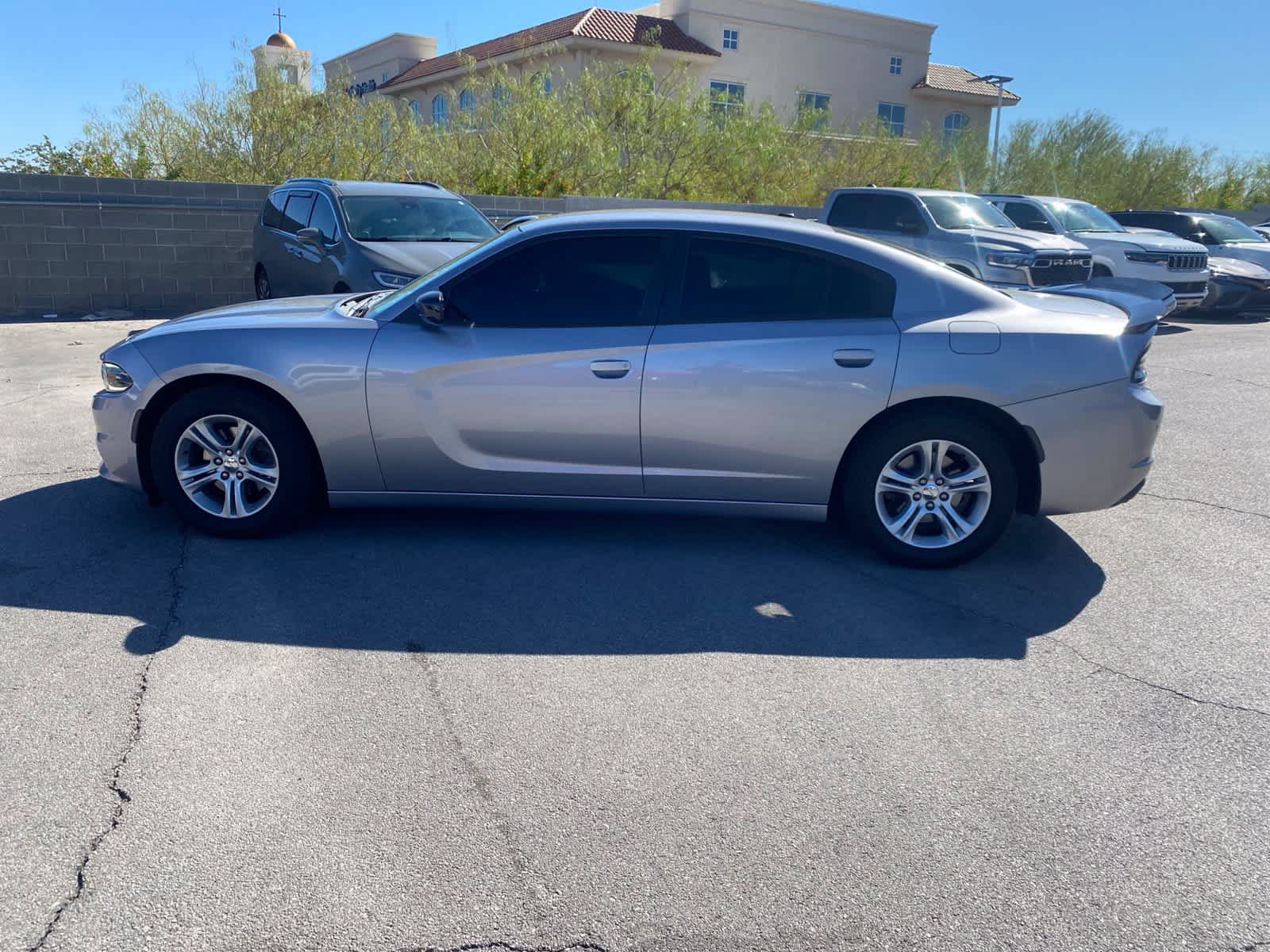 Used 2015 Dodge Charger SE w/ Popular Equipment Group RWD image 9