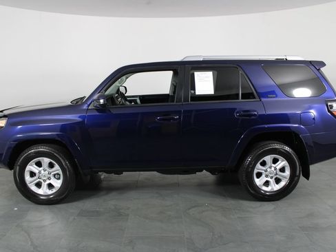 Used 2017 Toyota 4Runner SR5 RWD image 13