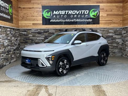 Used 2024 Hyundai Kona SEL AWD/4WD image 5