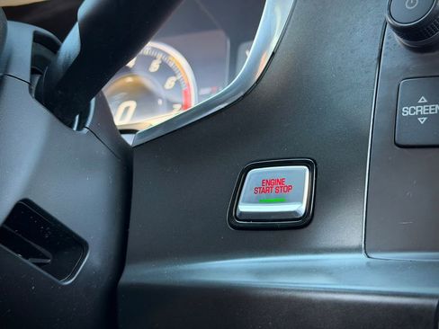 Used 2019 Chevrolet Corvette Stingray Coupe w/ 1LT image 27