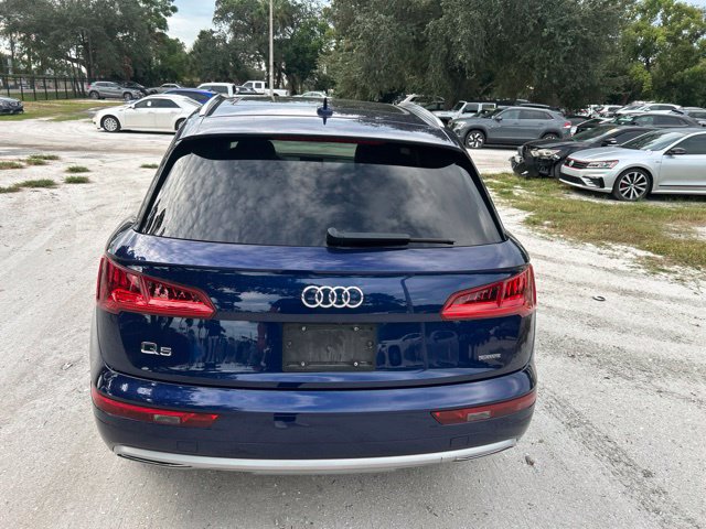 Used 2019 Audi Q5 2.0T Premium w/ Convenience Package AWD/4WD image 18
