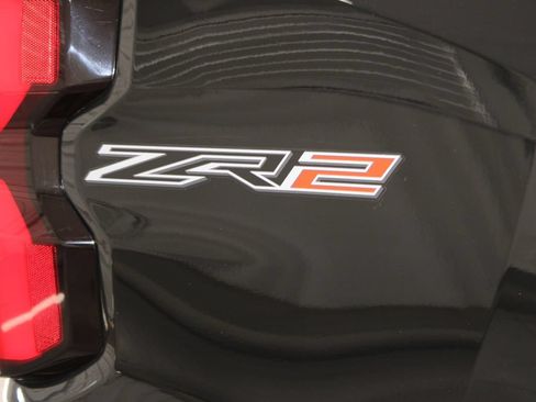 New 2026 Chevrolet Colorado ZR2 w/ Technology Package AWD/4WD image 12