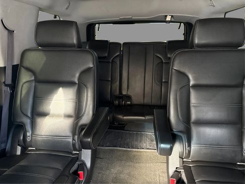Used 2016 GMC Yukon Denali RWD image 17