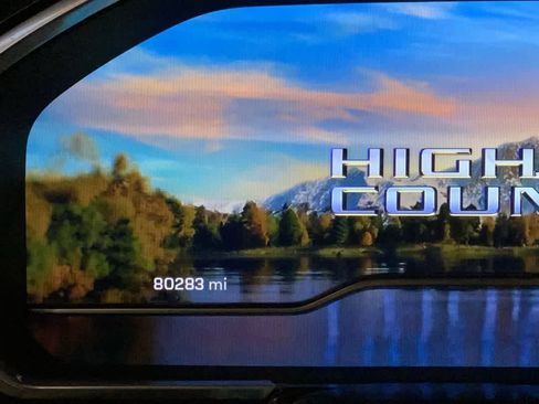 Used 2022 Chevrolet Silverado 1500 High Country w/ Technology Package image 18