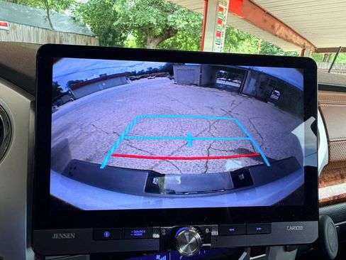 Used 2017 Toyota Tundra 1794 Edition AWD/4WD image 19