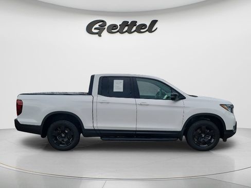 Used 2025 Honda Ridgeline Black Edition image 4