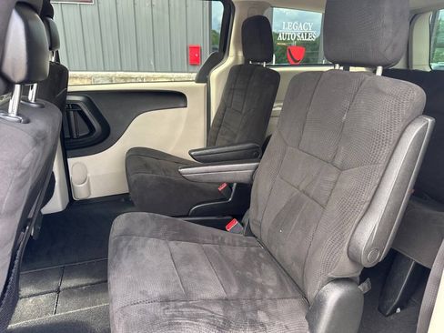 Used 2013 Dodge Grand Caravan SE FWD image 9