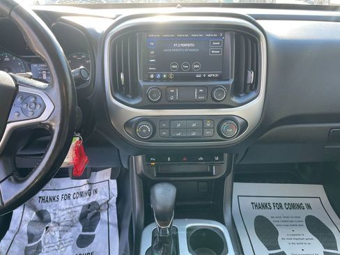 Used 2022 Chevrolet Colorado LT w/ Fleet Safety Package image 20