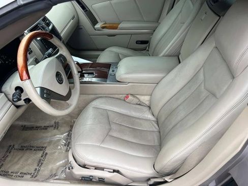Used 2005 Cadillac XLR image 15