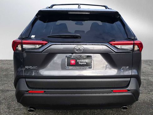 Used 2025 Toyota RAV4 XLE image 4