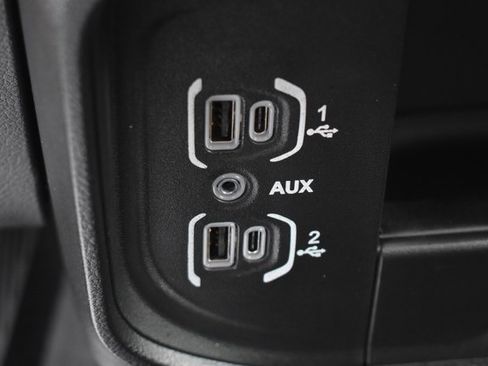 Used 2025 RAM 2500 Big Horn image 28