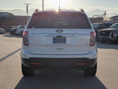 Used 2014 Ford Explorer XLT w/ Equipment Group 202A image 4