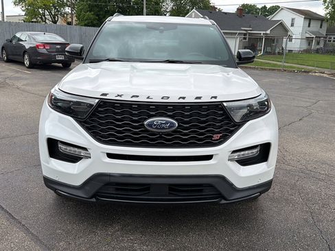 Used 2022 Ford Explorer ST w/ Equipment Group 401A AWD/4WD image 2