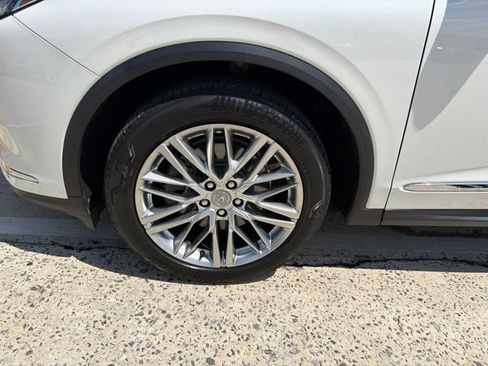 Used 2023 Acura MDX SH-AWD w/ Advance Package image 12