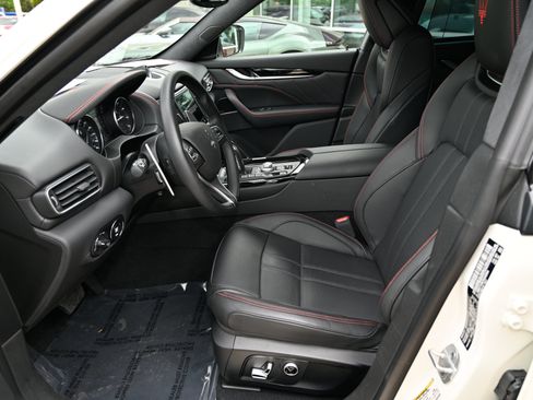 Used 2024 Maserati Levante Modena Ultima AWD/4WD image 21