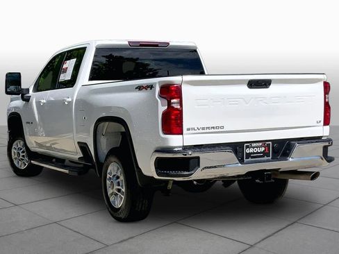 Used 2025 Chevrolet Silverado 2500 LT w/ Convenience Package AWD/4WD image 12