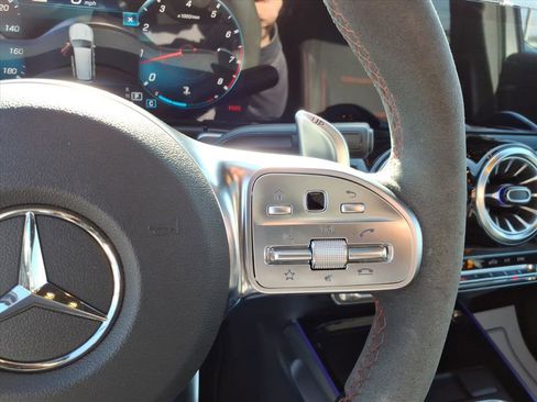 Certified 2022 Mercedes-Benz GLB 35 AMG 4MATIC image 17