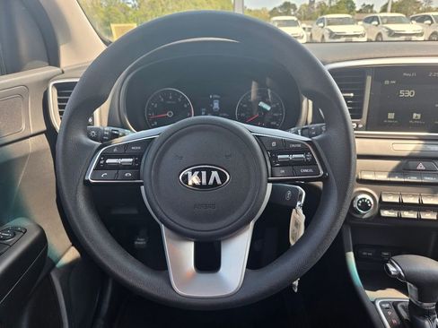 Used 2022 Kia Sportage LX AWD/4WD image 14