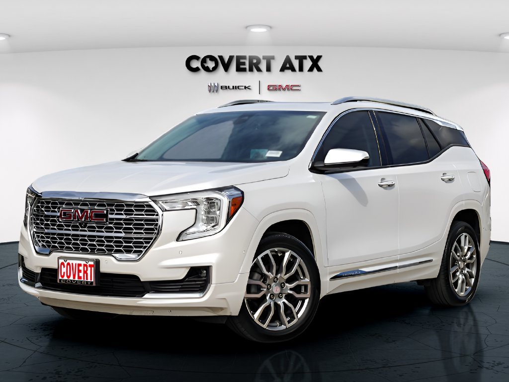 Used 2024 GMC Terrain Denali w/ Denali Premium Package AWD/4WD image 1