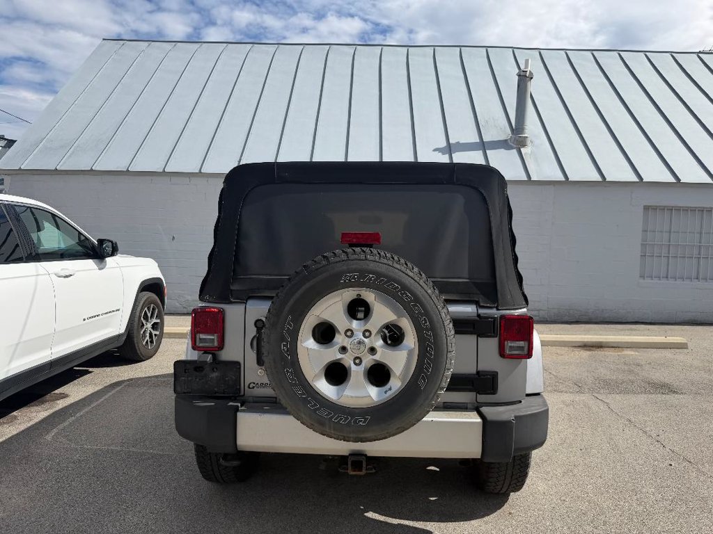 Used 2014 Jeep Wrangler Unlimited Sahara w/ Trailer Tow Group AWD/4WD image 4
