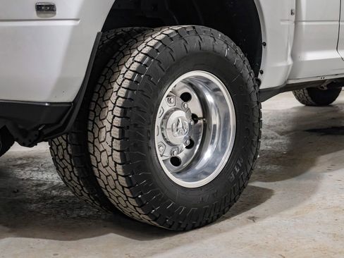 Used 2024 RAM 3500 Laramie w/ Towing Technology Group AWD/4WD image 62