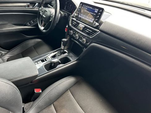 Used 2020 Honda Accord Sport image 17