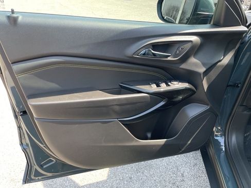 New 2026 Chevrolet Trax LT w/ Driver Confidence Package FWD image 5