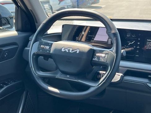 Used 2026 Kia EV9 Light RWD image 16