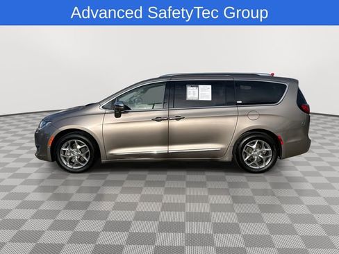 Used 2018 Chrysler Pacifica Limited w/ Advanced Safetytec Group image 6