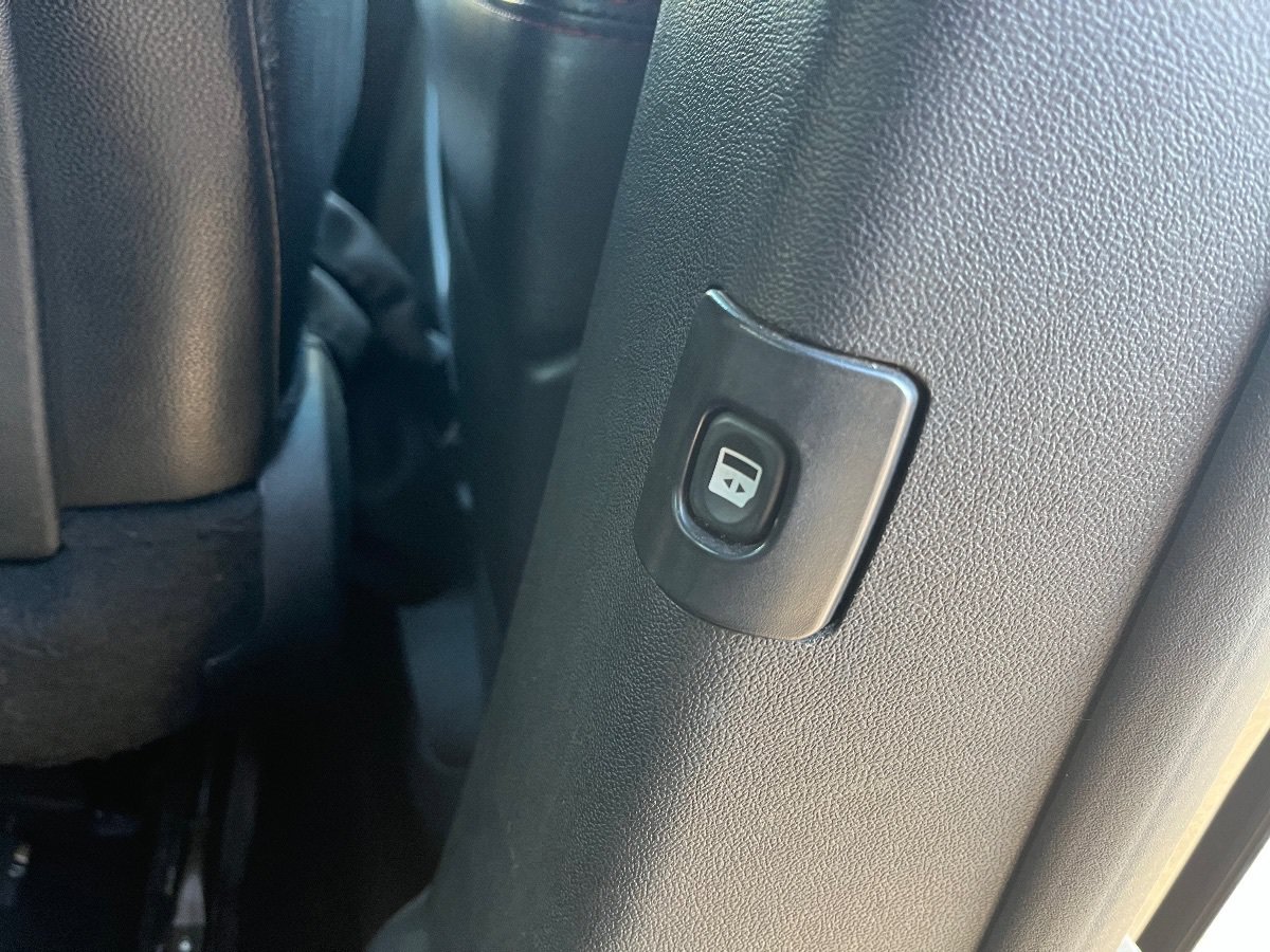 Used 2019 Dodge Grand Caravan GT FWD image 18