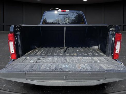Used 2022 Ford F250 Platinum image 16