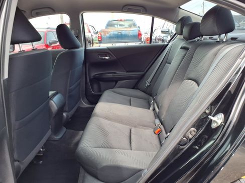 Used 2015 Honda Accord LX image 19