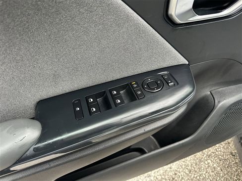 Used 2025 Kia K4 EX image 13