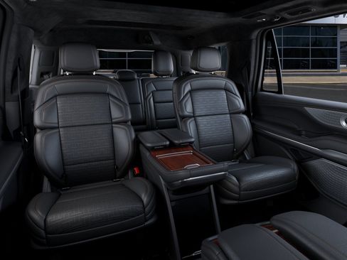 New 2027 Lincoln Navigator Black Label AWD/4WD image 11