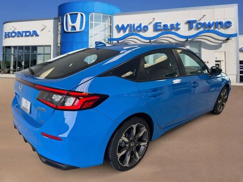 Certified 2025 Honda Civic Sport Touring image 5