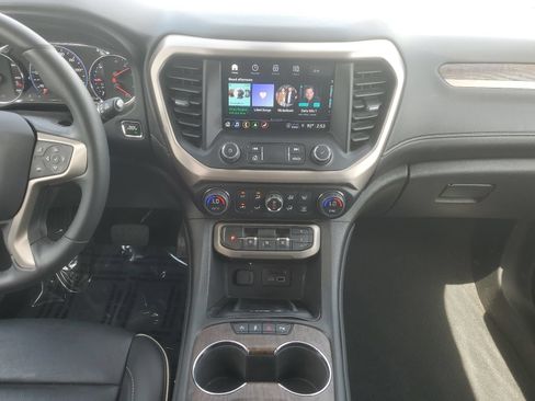 Used 2023 GMC Acadia Denali FWD image 11