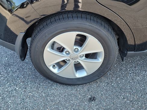 Used 2016 Kia Soul FWD image 35