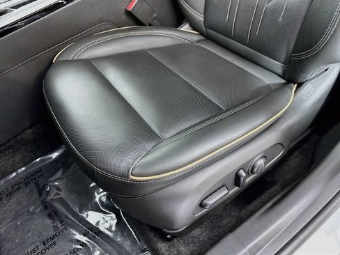 Certified 2024 Buick Envista Avenir FWD image 23