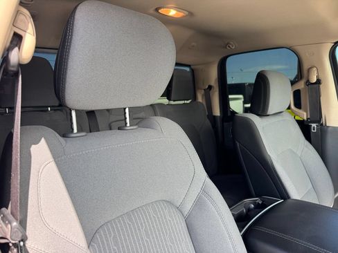 Used 2020 RAM 1500 Big Horn RWD image 3