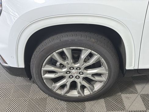 New 2026 GMC Acadia Denali w/ Super Cruise Package AWD/4WD image 12