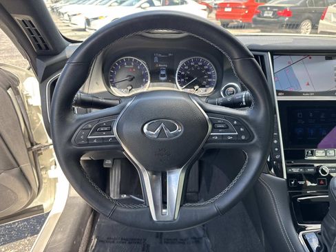 Used 2017 INFINITI Q60 3.0t w/ Premium Plus Package 3.0T RWD image 22