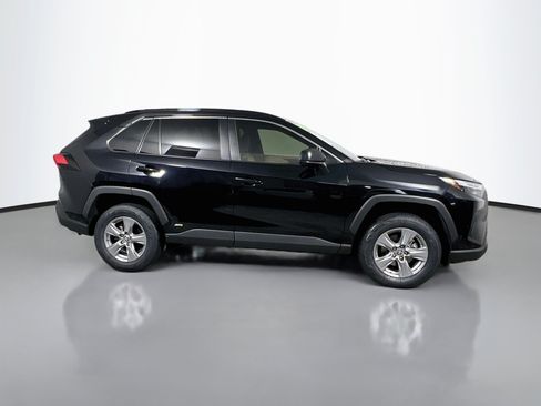 Used 2024 Toyota RAV4 LE AWD/4WD image 3