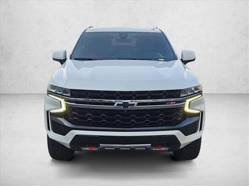 Used 2022 Chevrolet Suburban Z71 w/ Luxury Package image 2