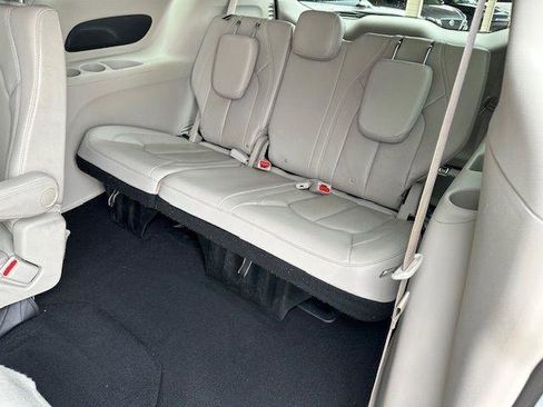 Used 2021 Chrysler Voyager Lxi FWD image 19