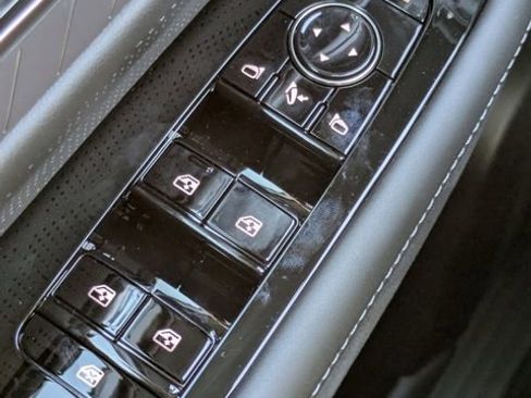 New 2025 INFINITI QX80 Autograph image 25