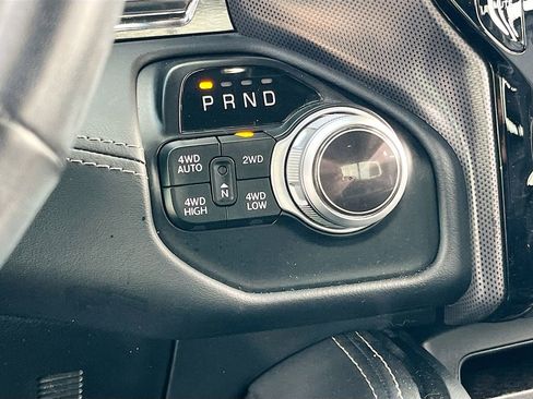 Certified 2022 RAM 1500 Limited w/ Body Color Bumper Group image 17