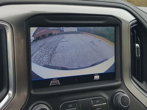 Used 2022 Chevrolet Silverado 3500 LT w/ Convenience Package image 18