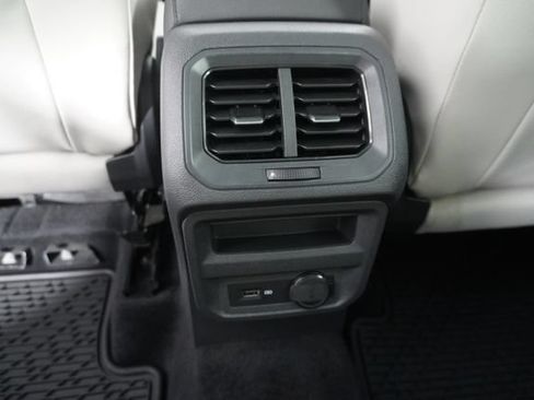 Used 2020 Volkswagen Tiguan SE w/ Panoramic Sunroof Package FWD image 35