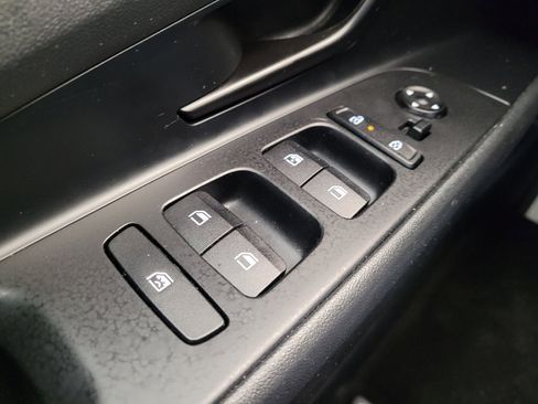 Used 2025 Hyundai Elantra Sport image 27